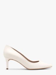 Kremowe ślubne czółenka ze skóry licowej. Brązowe czółenka damskie Ryłko, bez wzorów, z gumy, klasyczne, bez obcasa, na obcasie, bez zapięcia. W wyprzedaży za 279.99 zł.