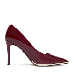 Szpilki Nine West. Czerwone szpilki damskie Nine West, bez wzorów, bez obcasa, na szpilce, bez zapięcia. Za 249.99 zł.
