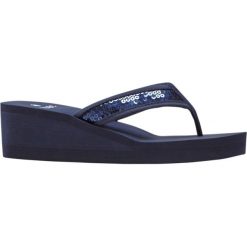 Klapki na koturnie. Czarne klapki damskie bonprix, na lato, bez wzorów, eleganckie, bez obcasa, na koturnie, bez zapięcia. Za 67.99 zł.