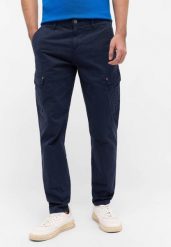 Męskie Spodnie Jeansowe Mustang Style Daytona Cargo Dark Sapphire 1016419 4136. Niebieskie spodnie materiałowe męskie Mustang, bez wzorów, z jeansu. Za 219.99 zł.