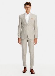 PAKO LORENTE - Beżowy garnitur męski w prążek. Brązowe garnitury męskie Pako Lorente, m, bez wzorów, z wełny, eleganckie. Za 2,999.98 zł.