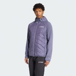 Ocieplana hybrydowa kurtka z kapturem Terrex Multi CLIMAWARM. Fioletowe kurtki męskie Adidas, xl, bez wzorów, sportowe, z kapturem. Za 529.00 zł.
