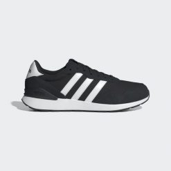 Buty Run 60s 4.0. Białe buty zimowe męskie Adidas, bez wzorów, ze skóry, bez obcasa, bez zapięcia. Za 259.00 zł.