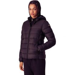 Kurtka damska Champion Hooded Polyfilled. Fioletowe kurtki sportowe damskie Champion, m, z aplikacjami, z materiału, bez ramiączek, z kapturem, trekkingowe. Za 364.99 zł.
