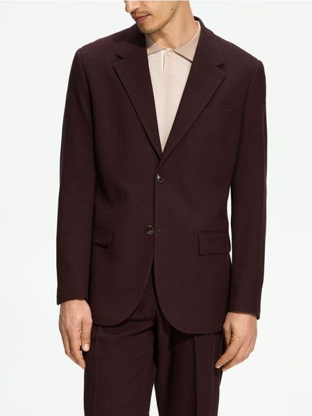 Marynarka slim fit - mahoniowy. Brązowe garnitury męskie Reserved, l, bez wzorów, z tkaniny, bez kołnierzyka, bez ramiączek. W wyprzedaży za 219.99 zł.