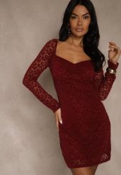 Bordowa Dopasowana Sukienka z Koronki z Kwadratowym Dekoltem Uwedia. Czerwone sukienki damskie Renee, na imprezę, l, bez wzorów, z koronki, bez kołnierzyka, bez ramiączek, maxi, dopasowane. Za 159.99 zł.