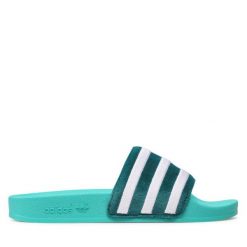 Klapki adidas. Zielone klapki damskie Adidas, bez wzorów, sportowe, bez obcasa, bez zapięcia. Za 199.99 zł.