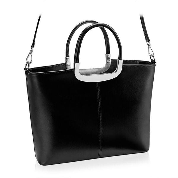 Klasyczna torebka skórzana BETLEWSKI BVP-124 CZARNY. Czarne torebki do ręki damskie Betlewski, bez wzorów, ze skóry, duże, bez dodatków. Za 389.00 zł.