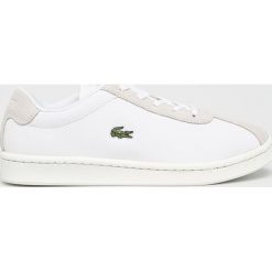 Lacoste - Buty. Białe obuwie sportowe damskie Lacoste, bez wzorów, z materiału, z okrągłym noskiem, bez zapięcia, Adidas Advantage. W wyprzedaży za 259.90 zł.