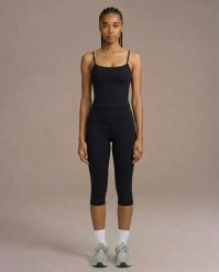 Legginsy 3/4 Softform™ - Czarny. Czarne legginsy damskie JOY STUDIO, bez wzorów, z tkaniny. Za 190.00 zł.