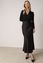 Czarna Satynowa Spódnica z Lekko Rozkloszowanym Dołem Zinnemira. Czarne spódnice damskie Born2be, l, bez wzorów, z satyny, eleganckie, maxi, rozkloszowane. Za 79.99 zł.