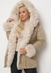 Beżowa Kurtka Parka z Kapturem i Odpinanymi Futerkowymi Wstawkami Ściągana w Pasie Savanella. Brązowe kurtki damskie Born2be, plus size, bez wzorów, z dzianiny, plus size, z kapturem. Za 309.99 zł.
