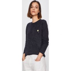 Vero Moda - Sweter. Niebieskie swetry nierozpinane damskie Vero Moda, s, bez wzorów, z dzianiny, bez kołnierzyka, bez ramiączek. W wyprzedaży za 59.90 zł.