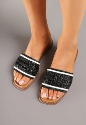 Czarne Klapki w Stylu Boho Nimietta. Czarne klapki damskie Born2be, na lato, z aplikacjami, boho, bez obcasa, na płaskiej podeszwie, bez zapięcia. Za 79.99 zł.