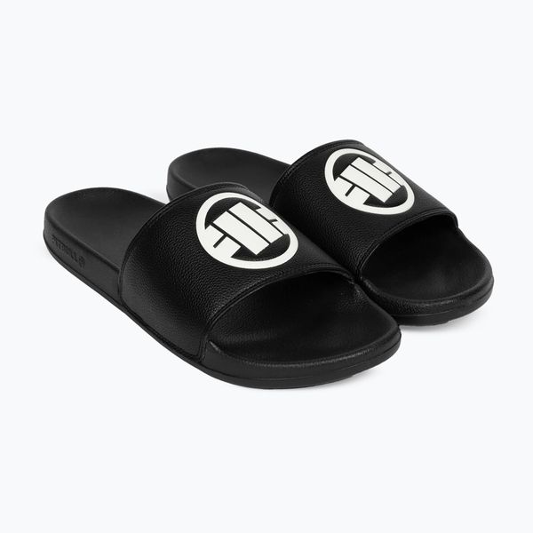 Klapki męskie Pitbull Logo. Czarne klapki męskie PITBULL, bez wzorów, z materiału, bez zapięcia. Za 109.99 zł.