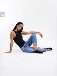 Jeansy relaxed slim - niebieski. Niebieskie jeansy damskie Reserved, bez wzorów, z bawełny. Za 129.99 zł.