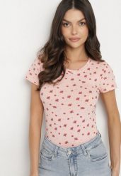 Różowy Bawełniany T-shirt w Kwiatowy Wzór Savele. Czerwone t-shirty damskie Born2be, l, z aplikacjami, z bawełny, biznesowe, bez kołnierzyka, bez ramiączek. Za 29.99 zł.