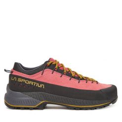 Trekkingi La Sportiva. Czerwone obuwie sportowe damskie La Sportiva, bez wzorów, bez zapięcia, trekkingowe. Za 789.99 zł.