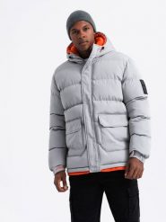 Sportowa ciepła męska kurtka z podwójnym kapturem – szara V3 OM-JAHP-0208 - XXL. Szare kurtki sportowe męskie Ombre Clothing, l, z aplikacjami, z materiału. W wyprzedaży za 199.99 zł.
