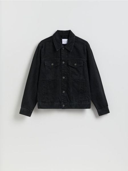 Jeansowa kurtka - czarny. Czarne kurtki męskie Reserved, l, bez wzorów, z denimu, bez kaptura. W wyprzedaży za 119.99 zł.