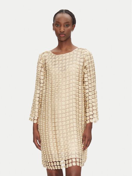 Bruuns Bazaar Sukienka koktajlowa Yva BBW4530 Złoty Regular Fit. Żółte sukienki damskie Bruuns Bazaar, bez wzorów, z syntetyku, wizytowe, bez kołnierzyka, bez ramiączek. Za 719.99 zł.