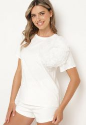 Biały T-shirt Koszulka z Krótkim Rękawem i Aplikacją w Kształcie Kwiatu Nestairis. Białe bluzki damskie Born2be, m, z aplikacjami, klasyczne, bez kołnierzyka, bez ramiączek. Za 79.99 zł.