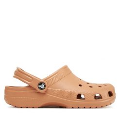 Klapki Crocs. Brązowe klapki męskie Crocs, bez wzorów, bez zapięcia. Za 199.99 zł.