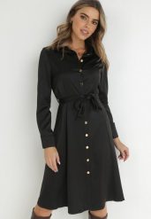 Czarna Sukienka Koszulowa z Wiązanym Paskiem Lhepsch. Czarne sukienki damskie Born2be, m, bez wzorów, z materiału, eleganckie, bez kołnierzyka, bez ramiączek, midi, koszulowe. Za 189.99 zł.