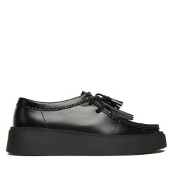 Półbuty Clarks. Czarne półbuty damskie Clarks, bez wzorów, bez obcasa, na płaskiej podeszwie, bez zapięcia. Za 609.99 zł.