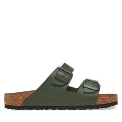 Klapki Birkenstock. Zielone klapki męskie Birkenstock, bez wzorów, bez zapięcia. Za 499.99 zł.