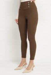 Brązowe Legginsy z Wysokim Stanem Ozdobione Guzikami Kolithra. Brązowe legginsy damskie Born2be, bez wzorów, z jeansu. Za 39.99 zł.