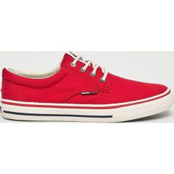 Tommy Jeans - Tenisówki. Czerwone trampki męskie Tommy Jeans, bez wzorów, z gumy, bez zapięcia. W wyprzedaży za 229.90 zł.