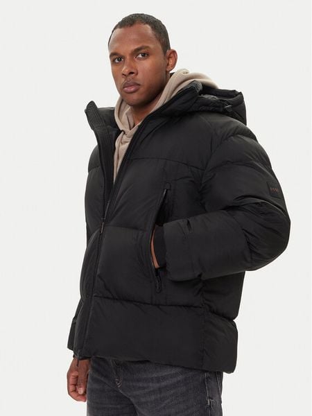 BOSS Kurtka zimowa Orbok 50543618 Czarny Oversize. Czarne kurtki męskie Boss, na zimę, m, bez wzorów, z syntetyku, bez kaptura. Za 1,619.00 zł.