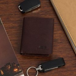Portfel skórzany męski nowoczesny z aluminiowym etui na karty brązowe Beltimore P88. Brązowe portfele męskie bez wzorów. Za 54.99 zł.