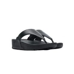 Sandały FitFlop z ergonomiczną podeszwą Microwobbleboard™. Czarne sandały damskie Flip Flop, bez wzorów, z jeansu, bez obcasa, na koturnie, bez zapięcia. Za 421.00 zł.