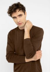 Lekki sweter S-MARC. Brązowe swetry męskie Volcano, m, bez wzorów, z materiału, klasyczne, bez kołnierzyka, bez ramiączek. Za 139.99 zł.