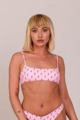 Bikini z koronką Straik of Luck, krótki top. Czerwone stroje kąpielowe damskie OOSC, m, bez wzorów, z koronki. Za 122.99 zł.