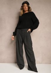 Czarne Garniturowe Spodnie z Wiskozą o Szerokim Kroju Zdobione Wzorem w Paski Ilista. Czarne spodnie materiałowe damskie Renee, z aplikacjami, z jeansu, eleganckie. Za 139.99 zł.