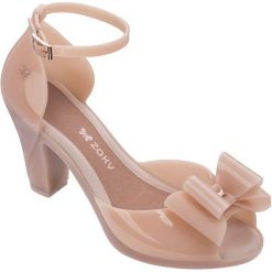 Zaxy Sandały damskie Diva Top Sandal Fem 82442-52898 Light Pink (rozmiar 39). Różowe sandały damskie Zaxy, bez wzorów, bez obcasa, bez zapięcia. W wyprzedaży za 160.00 zł.