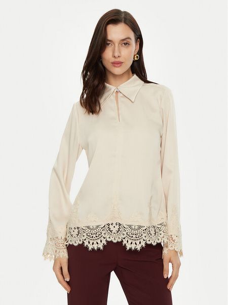 Bruuns Bazaar Koszula Elaina BBW4270 Écru Regular Fit. Koszule damskie Bruuns Bazaar, bez wzorów, z syntetyku, bez kołnierzyka, bez ramiączek. Za 309.99 zł.