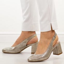 Złote ażurowe czółenka damskie na słupku Potocki 12582. Żółte czółenka damskie POTOCKI, na lato, w ażurowe wzory, ze skóry, biznesowe, z okrągłym noskiem, bez obcasa, na słupku, bez zapięcia. Za 179.00 zł.