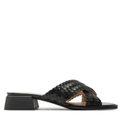 Klapki Caprice. Czarne klapki damskie Caprice, bez wzorów, bez obcasa, bez zapięcia. Za 339.99 zł.