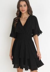 Czarna Sukienka Mini z Gumką w Pasie i Falbankami Edeane. Czarne sukienki damskie Born2be, l, bez wzorów, bez kołnierzyka, bez ramiączek, mini. Za 159.99 zł.