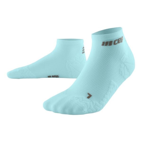 Skarpety kompresyjne męskie sportowe CEP Ultralight low-cut - nowa kolekcja. Niebieskie skarpety męskie CEP, bez wzorów, z materiału. Za 64.00 zł.