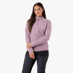 Bluza polarowa turystyka damska Swedemount Stryn Fleece szybkoschnąca. Fioletowe bluzy damskie SWEDEMOUNT, na zimę, bez wzorów, z polaru, sportowe, bez ramiączek, bez kaptura. Za 169.99 zł.