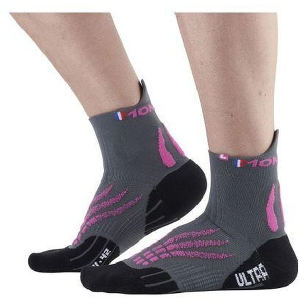 Skarpetki Monnet Ultra. Czerwone skarpetki damskie MONNET, bez wzorów. Za 167.50 zł.