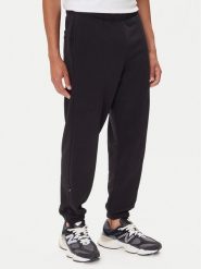 On Spodnie dresowe Club Pants 1ME1004 Czarny Relaxed Fit. Czarne spodnie sportowe męskie On, m, bez wzorów, z bawełny. Za 379.99 zł.