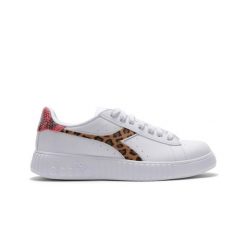 Trampki damskie DIADORA GAME P STEP TROPIC. Białe trampki i tenisówki damskie Diadora, bez wzorów, bez zapięcia. Za 109.99 zł.
