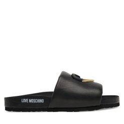 Klapki LOVE MOSCHINO. Czarne klapki damskie Love Moschino, bez wzorów, bez obcasa, bez zapięcia. Za 939.99 zł.