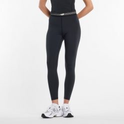 Legginsy damskie do treningu New Balance AC WB6160E1BK – czarne. Czarne legginsy damskie New Balance, bez wzorów, z lycry. Za 259.99 zł.